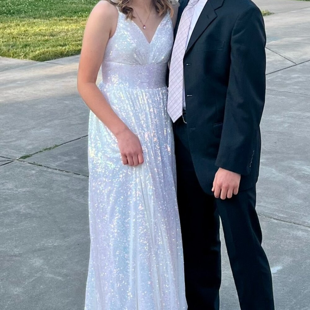 Jules & Cleo Prom Dress - Size 6 - Halter Empire Waist - Floor Length - Iridesce